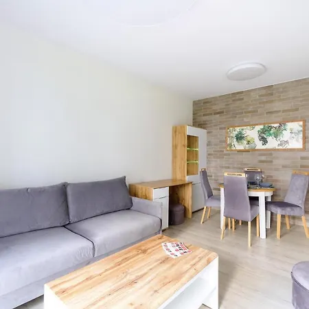 Hello Zajezdnia Wrzeszcz With Private Parking Apartament