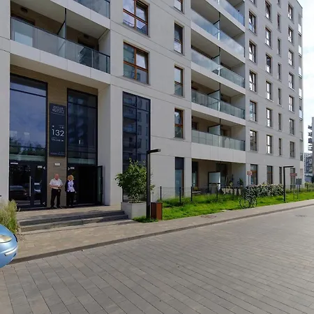 Hello Zajezdnia Wrzeszcz With Private Parking Apartment