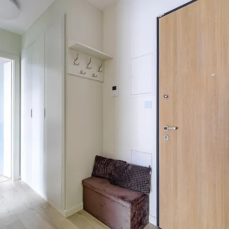 Hello Zajezdnia Wrzeszcz With Private Parking Apartment Gdansk